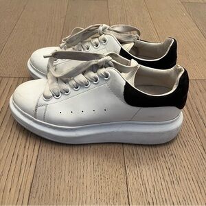 Alexander McQueen Oversized Women's sneakers in White/Black size 37